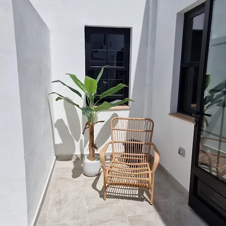 Retiro Costa De Lava