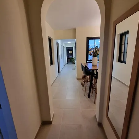 Retiro Costa De Lava