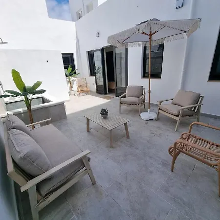 Retiro Costa De Lava *